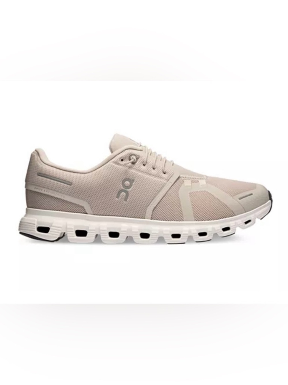 On, Cloud 6 Sneaker in Pearl White size 8 Men’s (Ladies 9.5 equivalent)